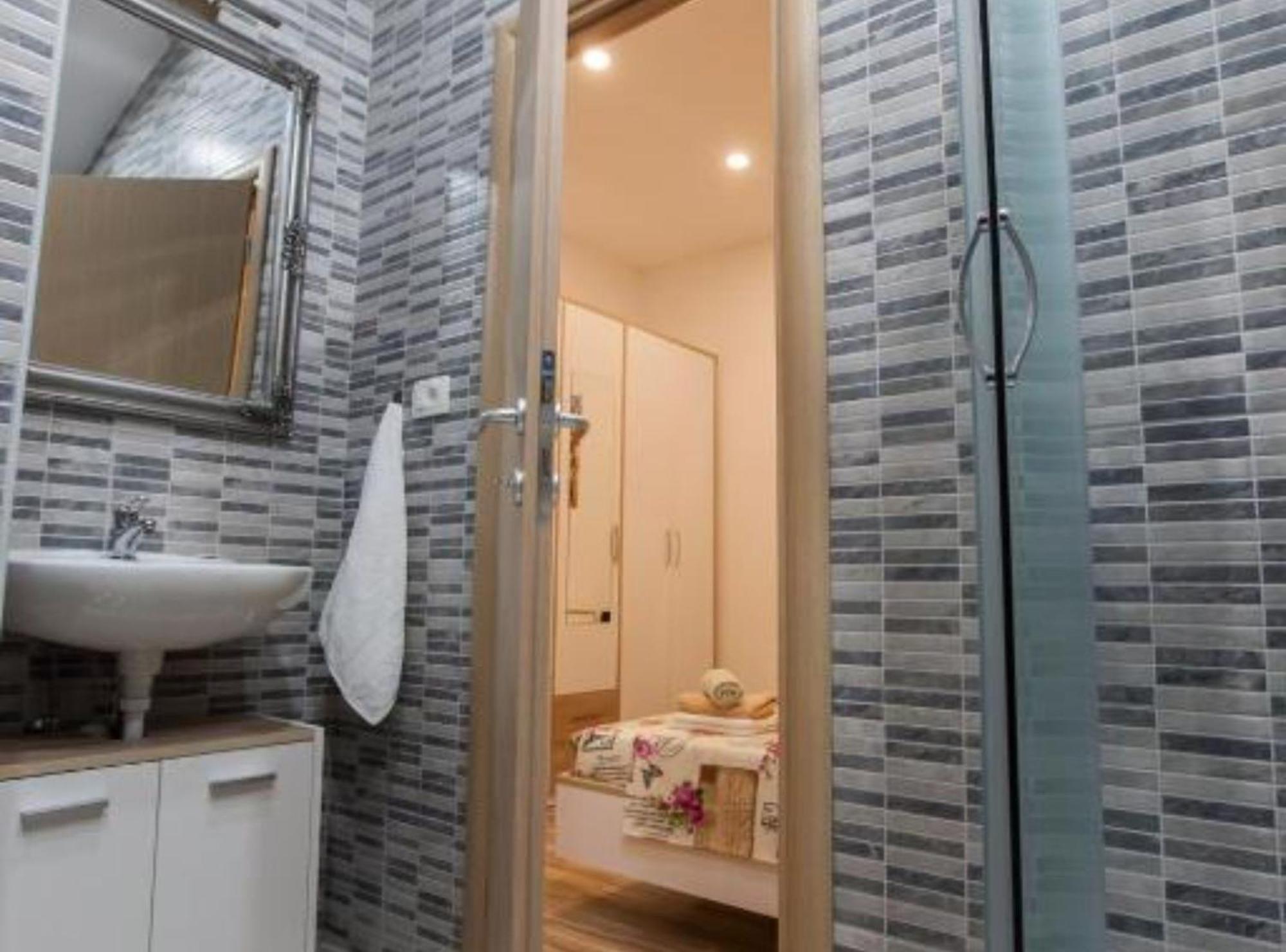 Apartment Dalmatia Kastela Dış mekan fotoğraf