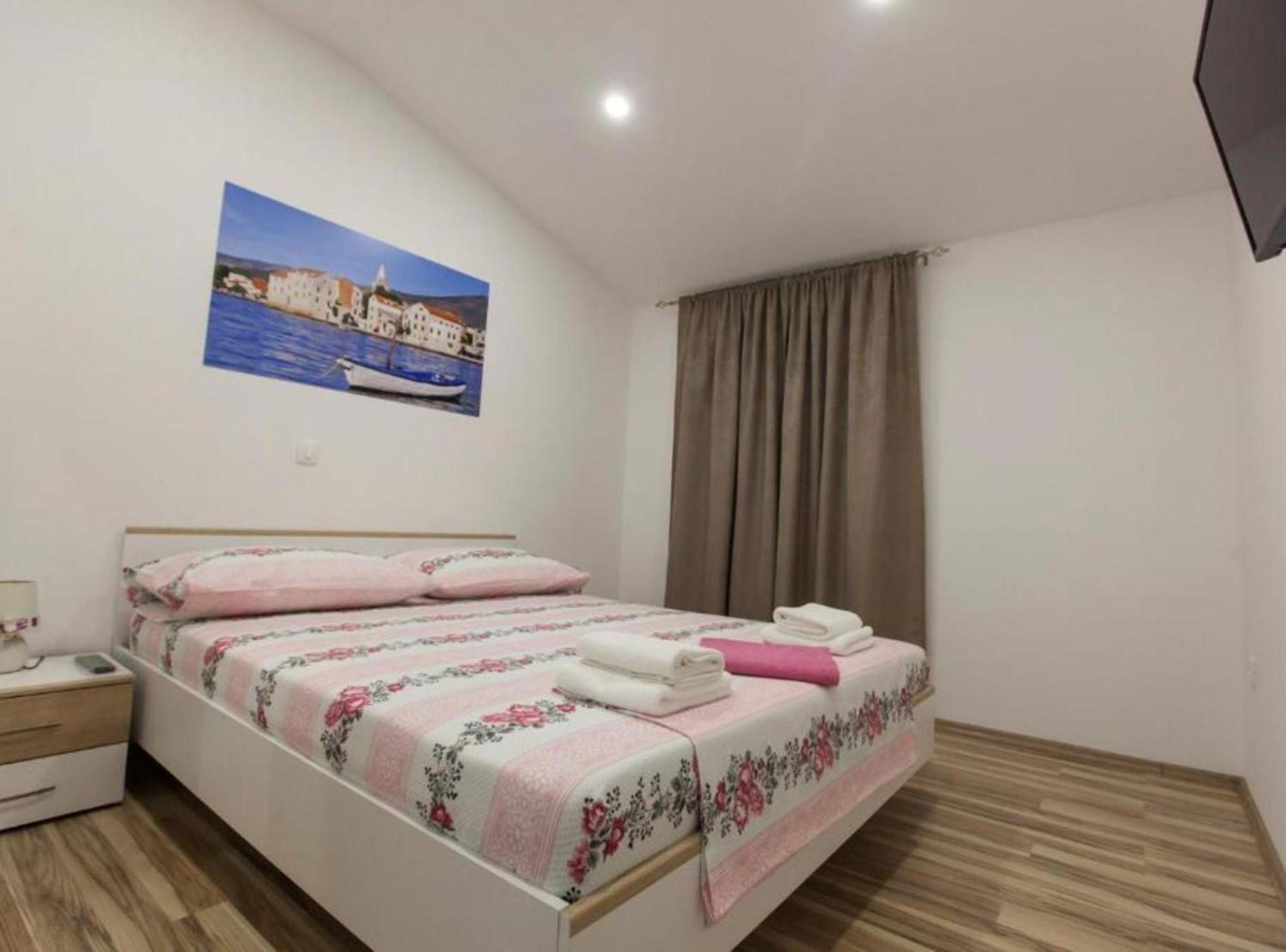 Apartment Dalmatia Kastela Dış mekan fotoğraf