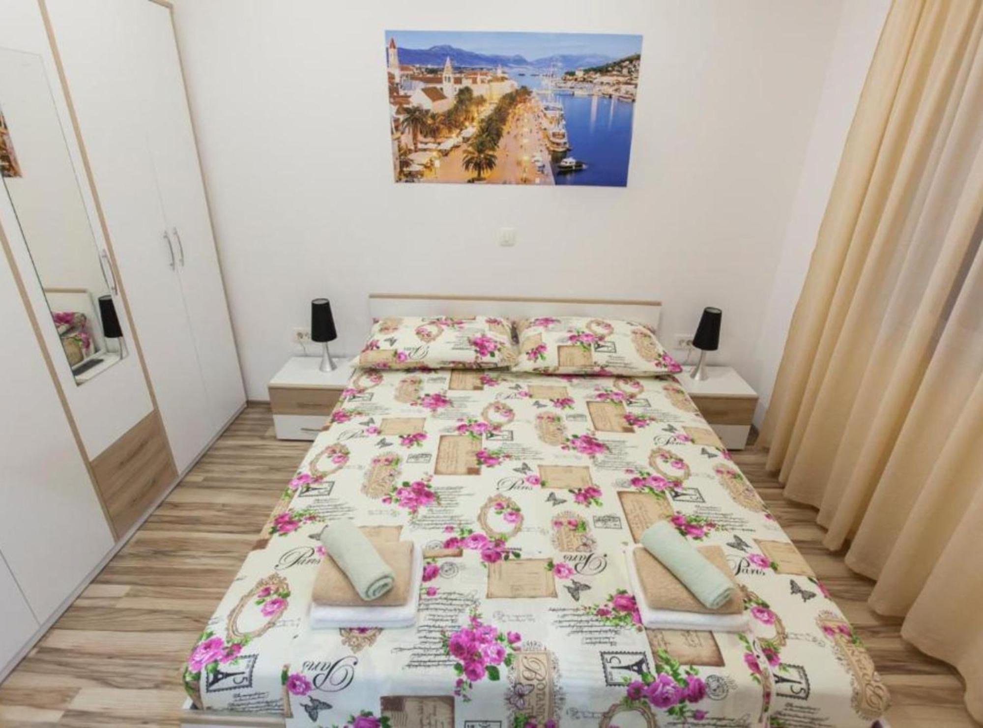 Apartment Dalmatia Kastela Dış mekan fotoğraf