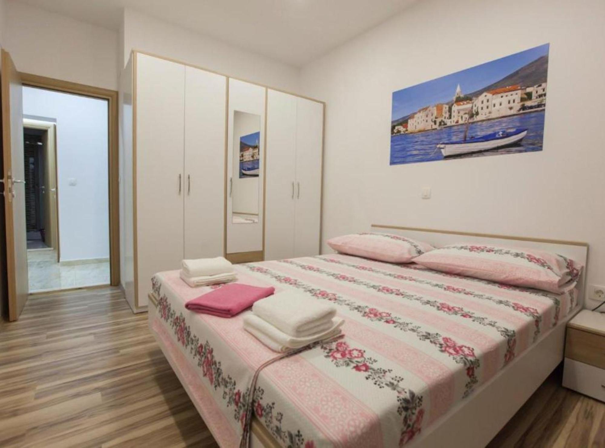 Apartment Dalmatia Kastela Dış mekan fotoğraf