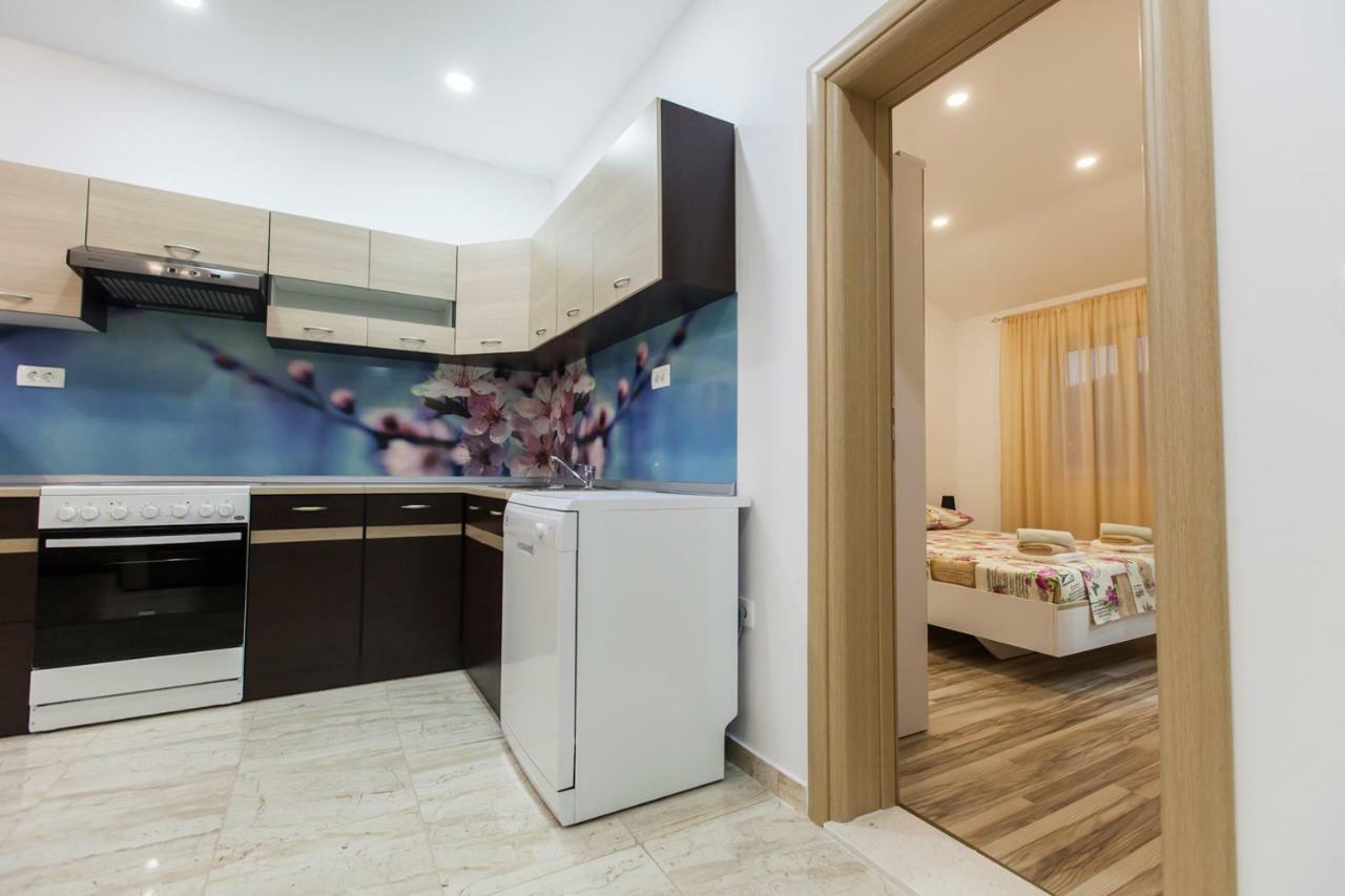 Apartment Dalmatia Kastela Dış mekan fotoğraf