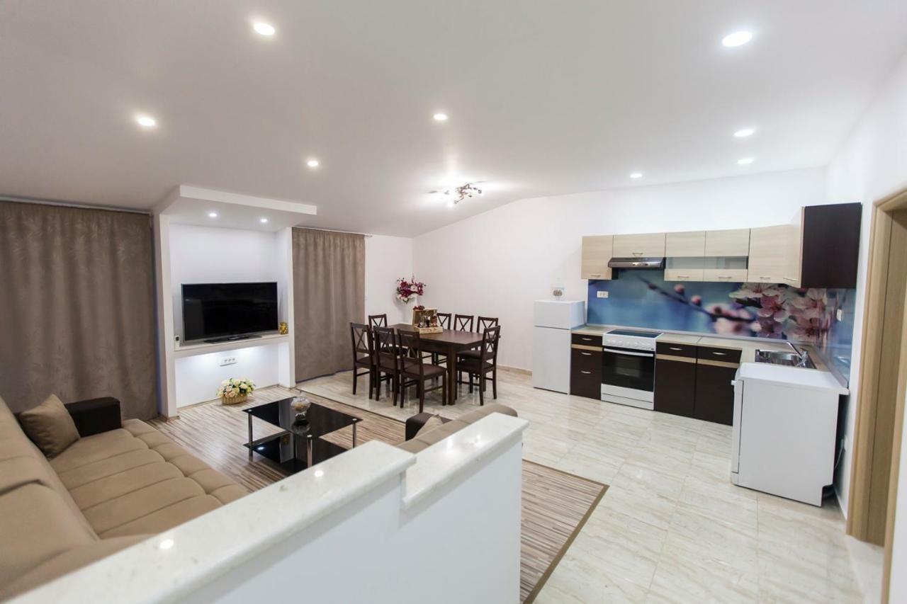 Apartment Dalmatia Kastela Dış mekan fotoğraf