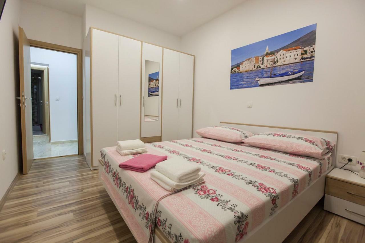 Apartment Dalmatia Kastela Dış mekan fotoğraf